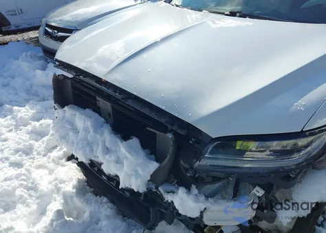 2020 Lincoln Nautilus Reserve z USA, uszkodzony, nr VIN 2LMPJ8K95LBL11142